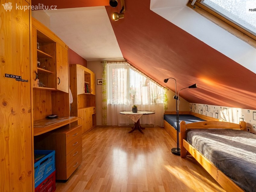 Prodej bytu 3+kk 151 m^2 Kamýcká, Praha-Suchdol 