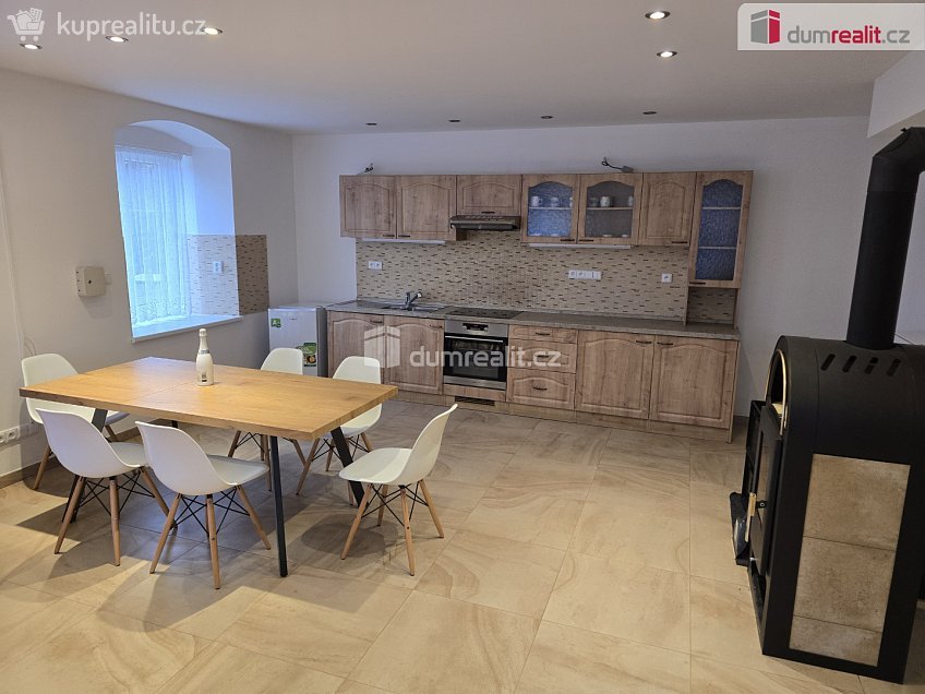 Prodej  rodinného domu 230 m^2 Dolní Bousov, Dolní Bousov 