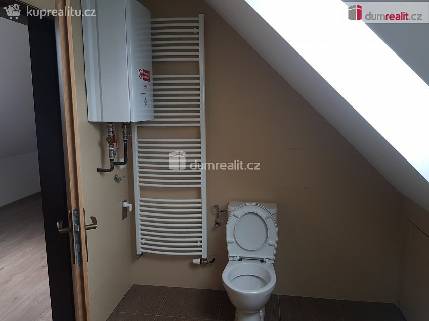 Prodej  rodinného domu 230 m^2 Dolní Bousov, Dolní Bousov 