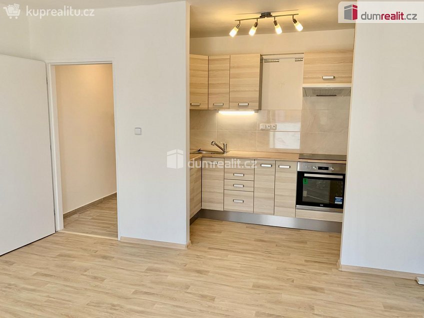 Pronájem bytu 3+kk 56 m^2 Velká Hradební, Ústí nad Labem 