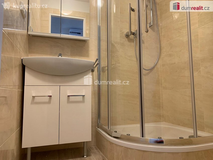 Pronájem bytu 3+kk 56 m^2 Velká Hradební, Ústí nad Labem 