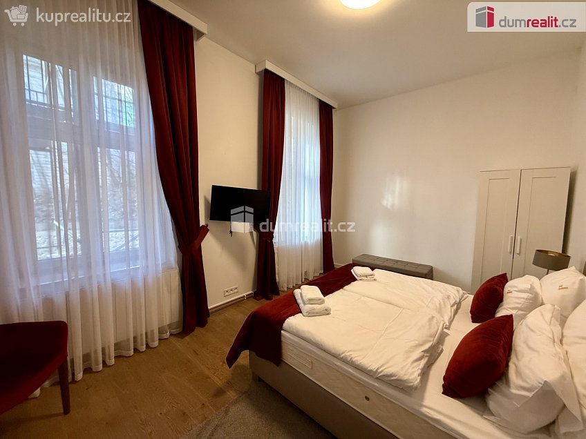 Pronájem bytu 3+1 125 m^2 Ibsenova, Mariánské Lázně 