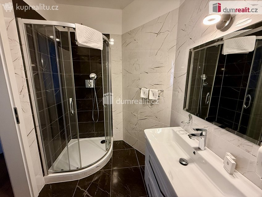 Pronájem bytu 3+1 125 m^2 Ibsenova, Mariánské Lázně 