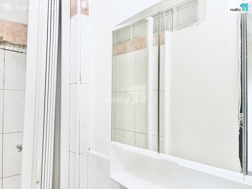 Prodej bytu 1+1 24 m^2 Gruzínská, Praha 10 