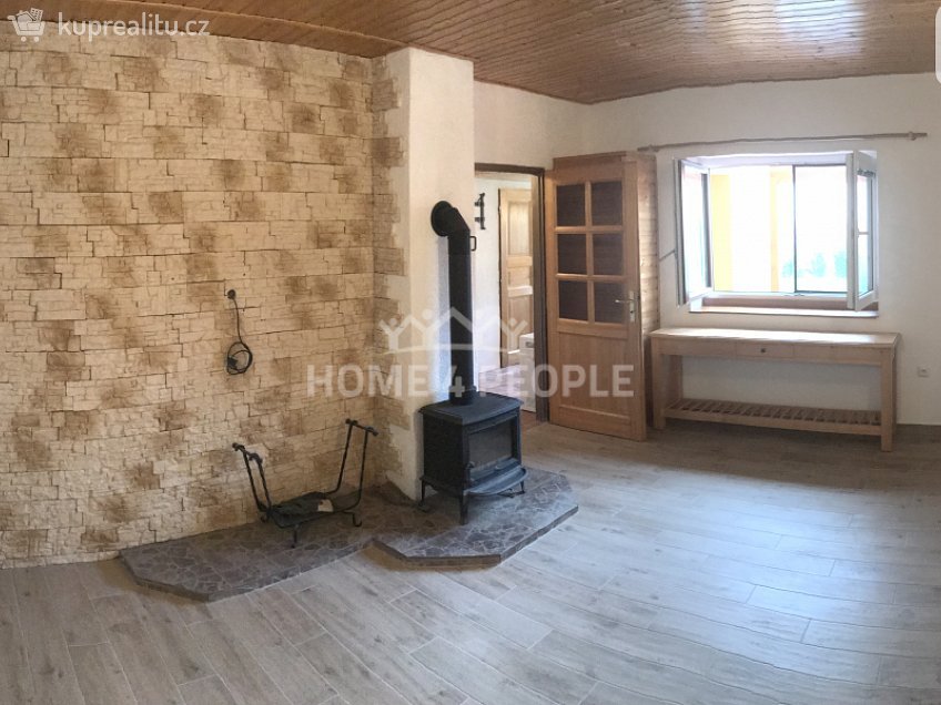 Pronájem bytu 2+1 70 m^2 Šámalova, Horoušany 