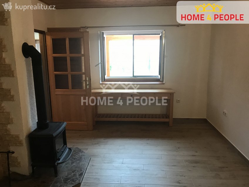 Pronájem bytu 2+1 70 m^2 Šámalova, Horoušany 