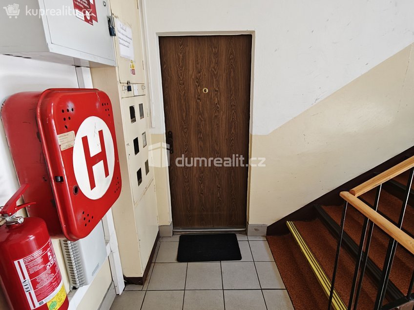 Pronájem bytu 2+1 58 m^2 Kladenská, Děčín 