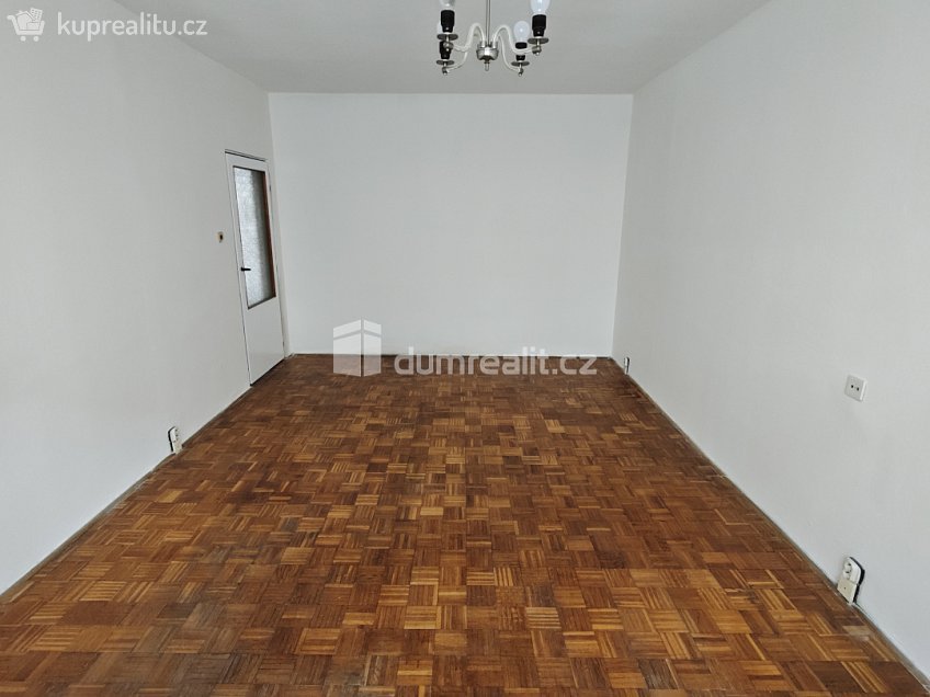 Pronájem bytu 2+1 58 m^2 Kladenská, Děčín 