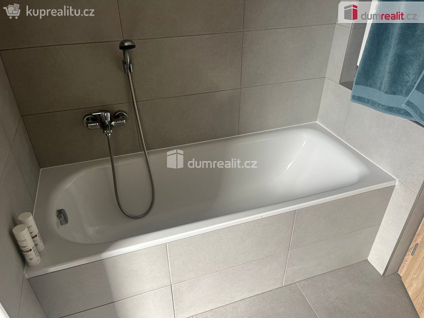 Pronájem  rodinného domu 100 m^2 Dolní Bousov, Dolní Bousov 