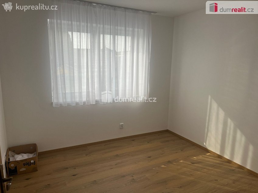 Pronájem  rodinného domu 100 m^2 Dolní Bousov, Dolní Bousov 