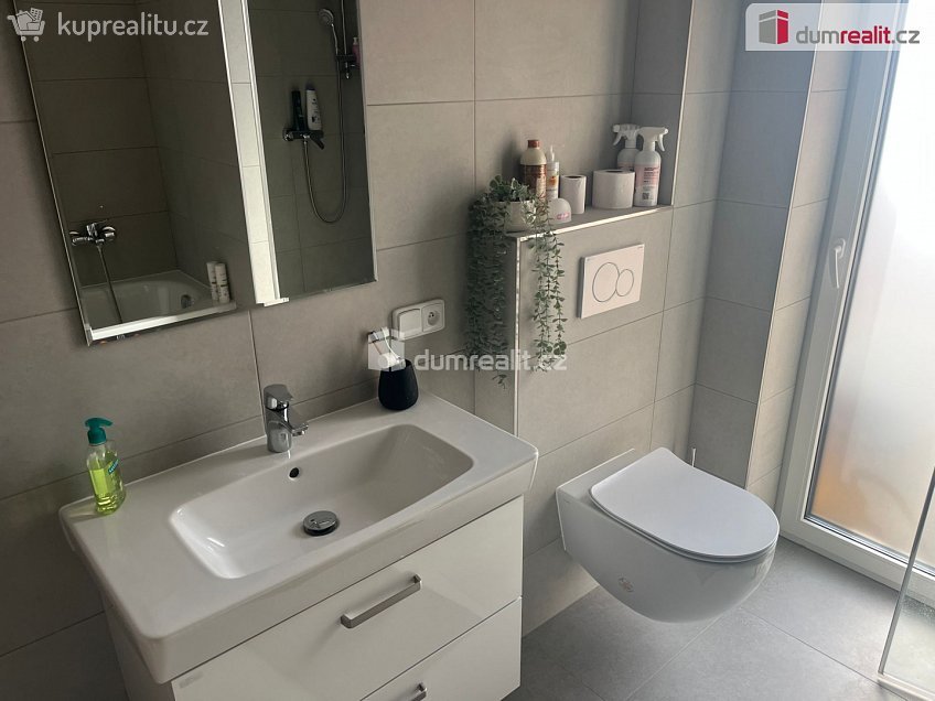 Pronájem  rodinného domu 100 m^2 Dolní Bousov, Dolní Bousov 