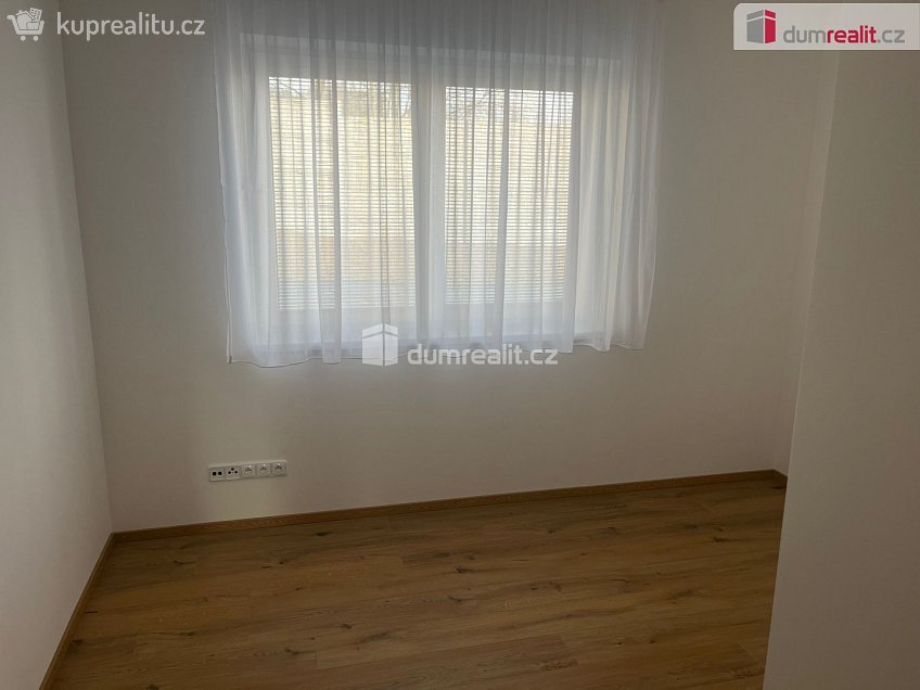 Pronájem  rodinného domu 100 m^2 Dolní Bousov, Dolní Bousov 