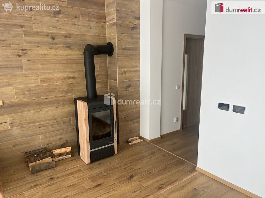 Pronájem  rodinného domu 100 m^2 Dolní Bousov, Dolní Bousov 