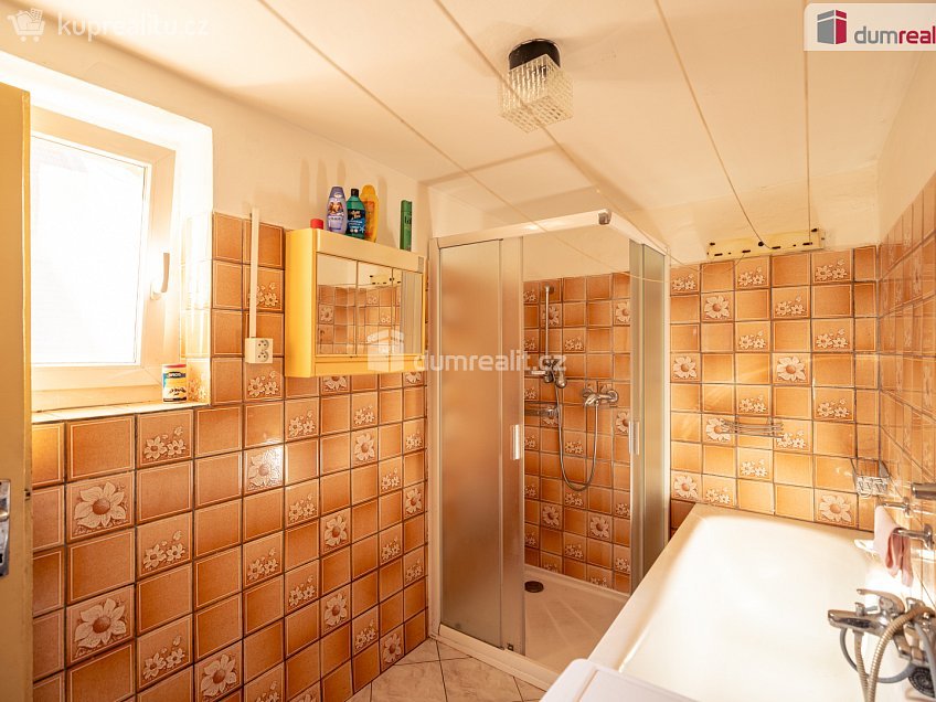 Prodej  rodinného domu 115 m^2 Pražská, Dobrovíz 