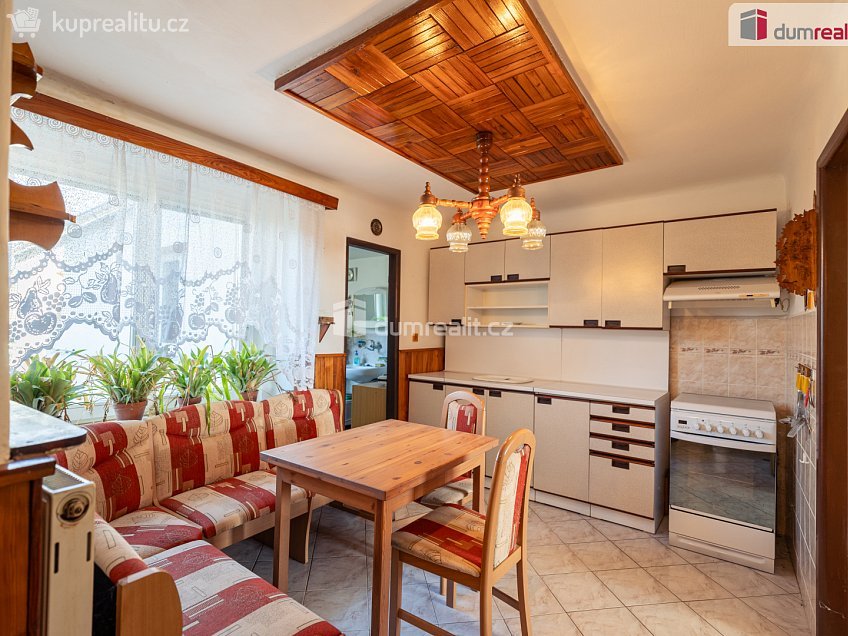 Prodej  rodinného domu 115 m^2 Pražská, Dobrovíz 