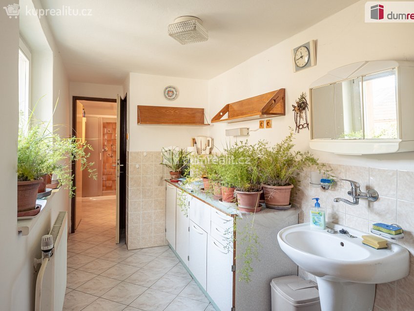 Prodej  rodinného domu 115 m^2 Pražská, Dobrovíz 