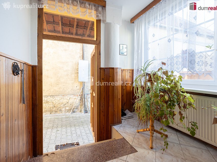 Prodej  rodinného domu 115 m^2 Pražská, Dobrovíz 