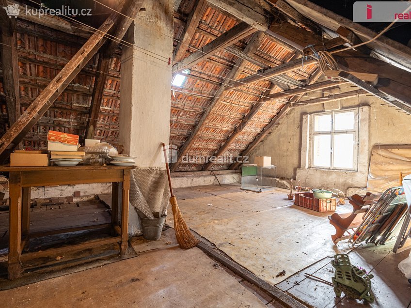 Prodej  rodinného domu 115 m^2 Pražská, Dobrovíz 