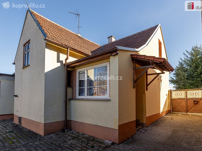 Prodej  rodinného domu 115 m^2 Pražská, Dobrovíz 