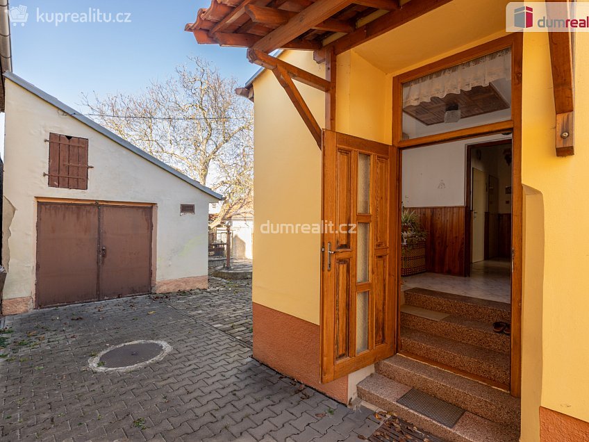 Prodej  rodinného domu 115 m^2 Pražská, Dobrovíz 