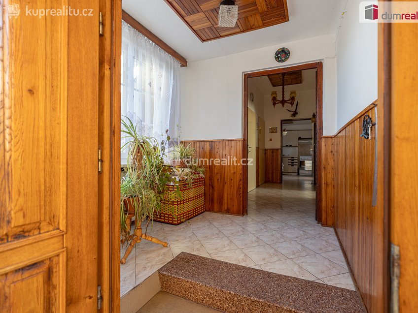 Prodej  rodinného domu 115 m^2 Pražská, Dobrovíz 