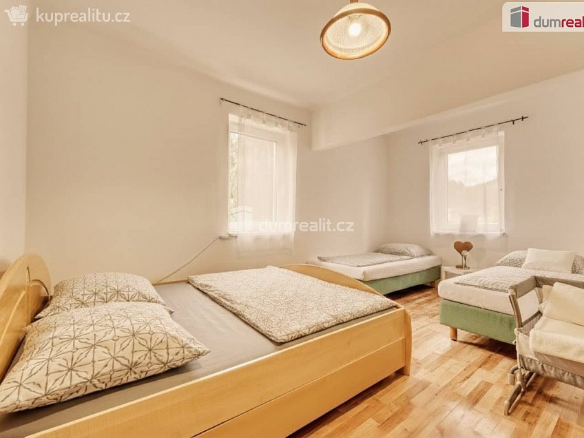 Prodej  rodinného domu 300 m^2 Velichov, Velichov 