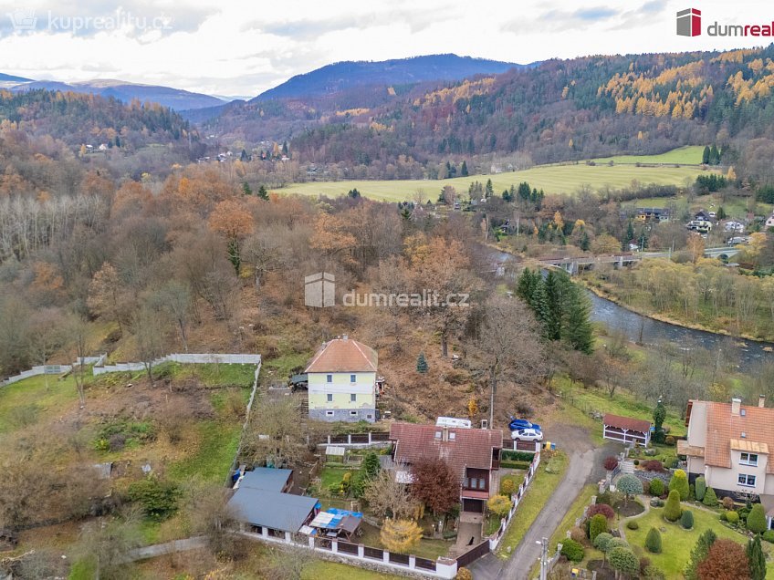 Prodej  rodinného domu 300 m^2 Velichov, Velichov 