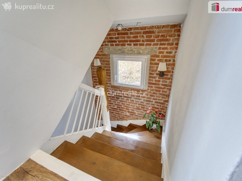 Prodej  rodinného domu 300 m^2 Velichov, Velichov 