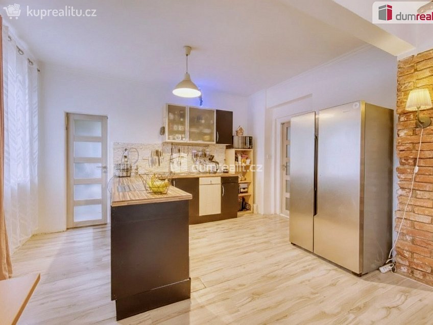 Prodej  rodinného domu 300 m^2 Velichov, Velichov 