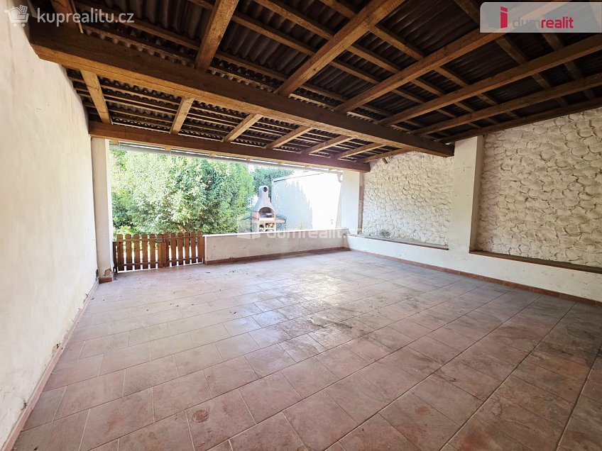 Prodej  rodinného domu 136 m^2 Dymokurská, Městec Králové 