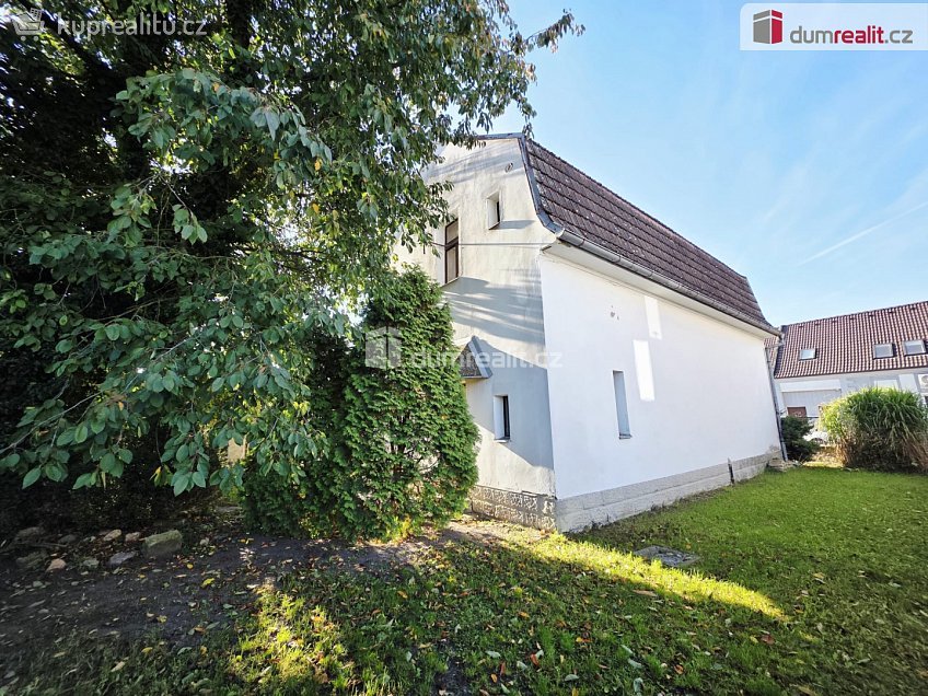 Prodej  rodinného domu 136 m^2 Dymokurská, Městec Králové 