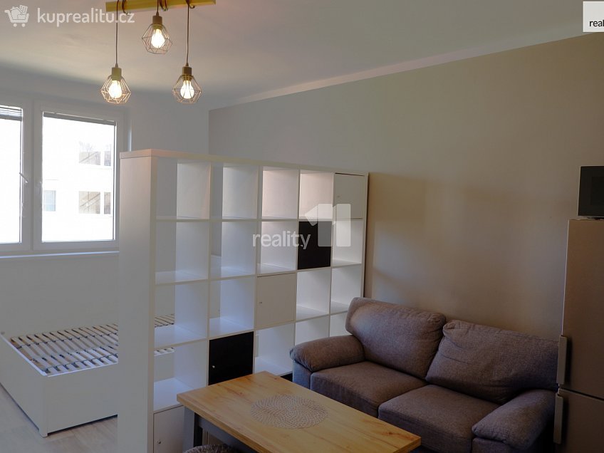 Pronájem bytu 1+kk 27 m^2 Pod Čertovým pahorkem, Příbram 