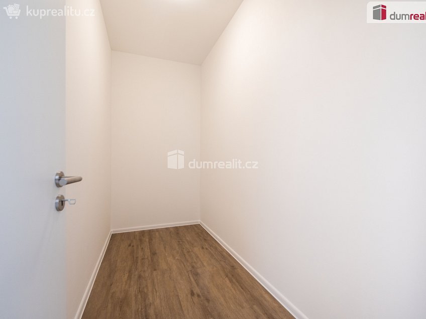 Pronájem bytu 2+kk 77 m^2 U Boru, České Budějovice 