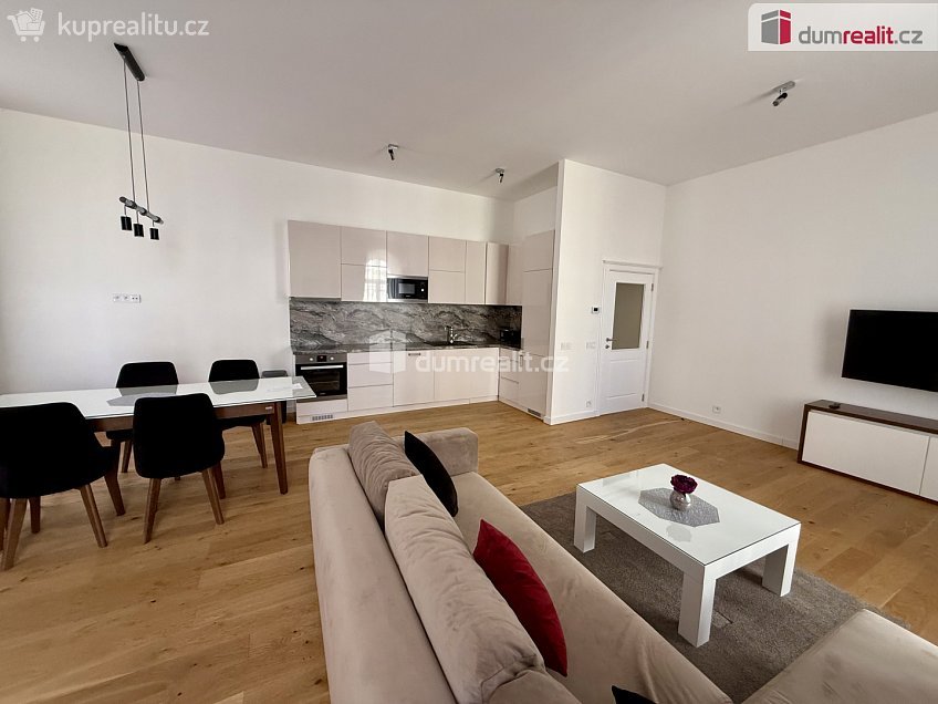 Pronájem bytu 2+kk 79 m^2 Masarykova, Mariánské Lázně 