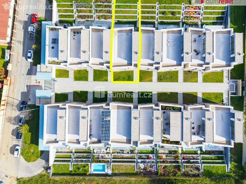 Prodej  rodinného domu 378 m^2 V Hrobech, Praha-Libuš 