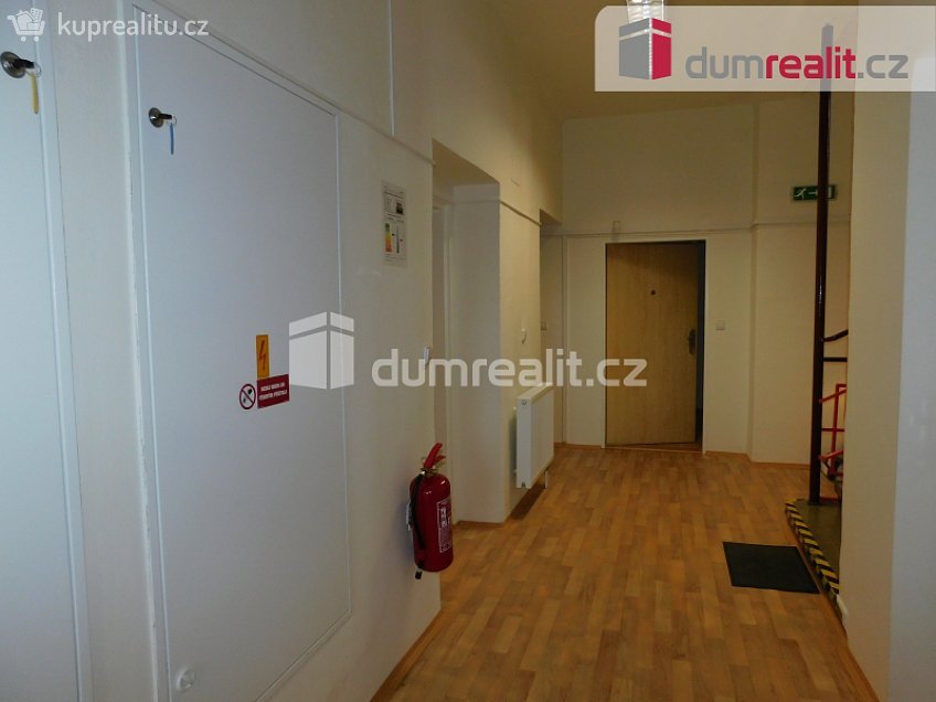 Pronájem bytu 1+1 40 m^2 Chářovská, Krnov 