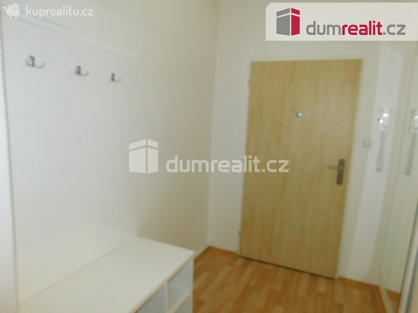 Pronájem bytu 1+1 40 m^2 Chářovská, Krnov 