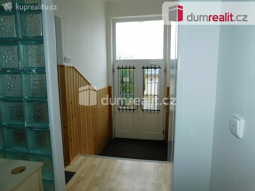 Pronájem bytu 1+1 40 m^2 Chářovská, Krnov 