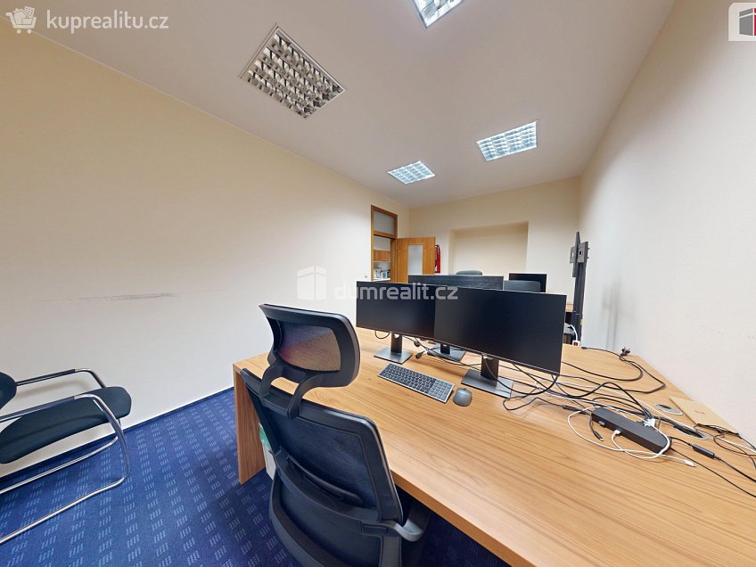 Pronájem  kanceláře 67 m^2 Masařská, Opava 