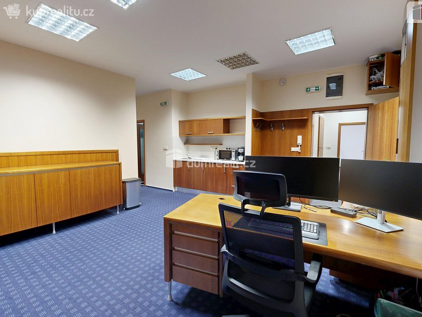 Pronájem  kanceláře 126 m^2 Masařská, Opava 
