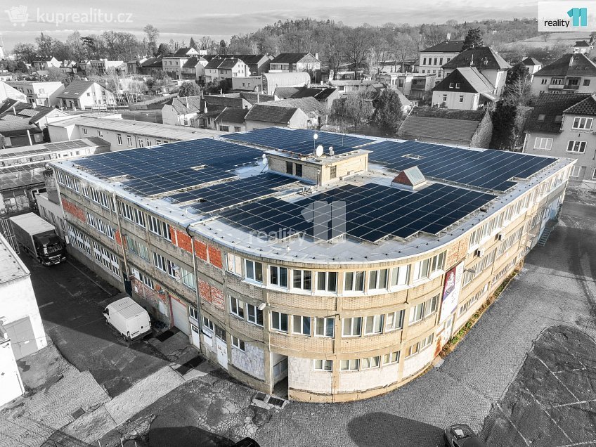 Pronájem  výrobních prostor 204 m^2 2. května, Napajedla 