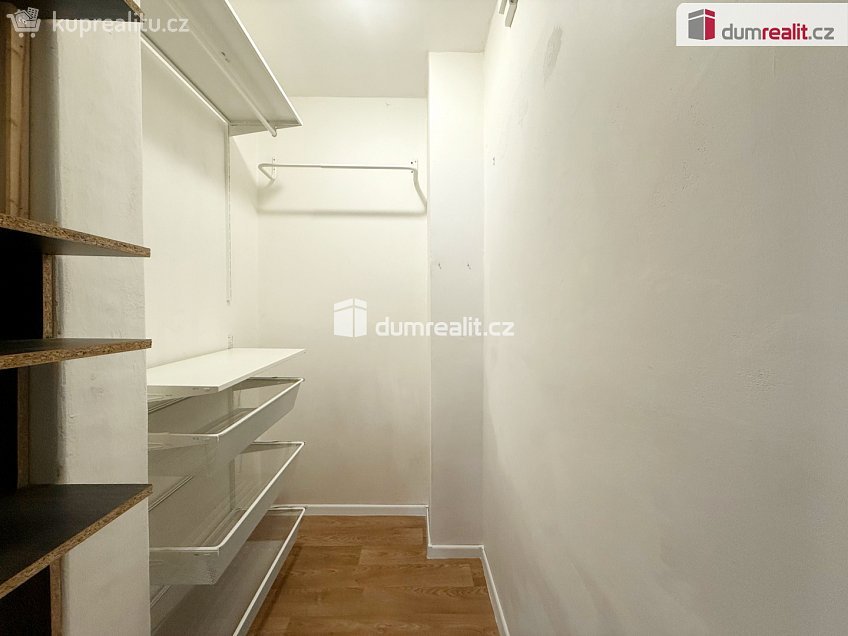 Pronájem bytu 3+1 72 m^2 Malátova, Ústí nad Labem 