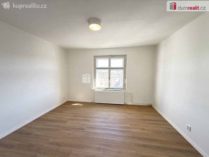 Pronájem bytu 2+1 61 m^2 Gočárova, Ústí nad Labem 