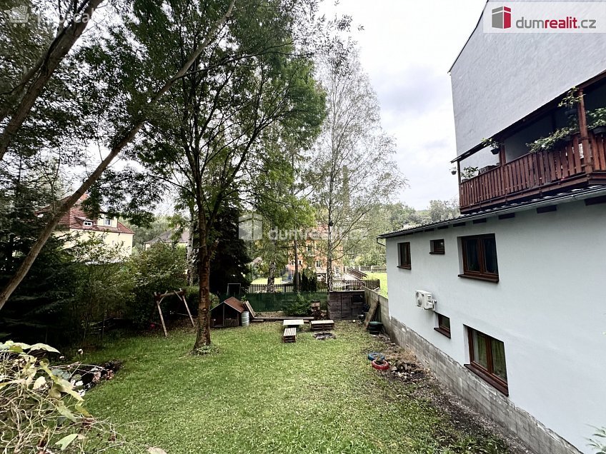 Pronájem bytu 2+1 64 m^2 Teplická, Děčín 