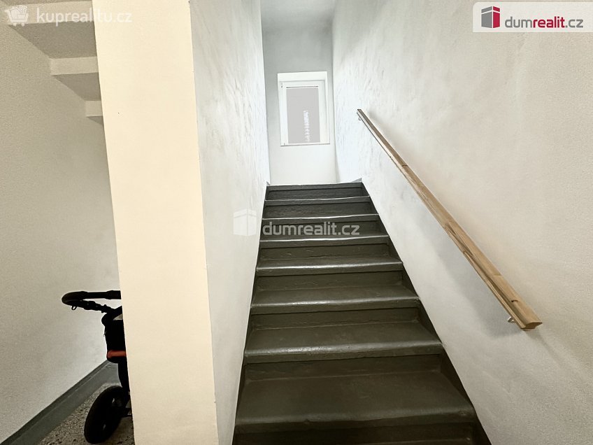 Pronájem bytu 2+1 64 m^2 Teplická, Děčín 