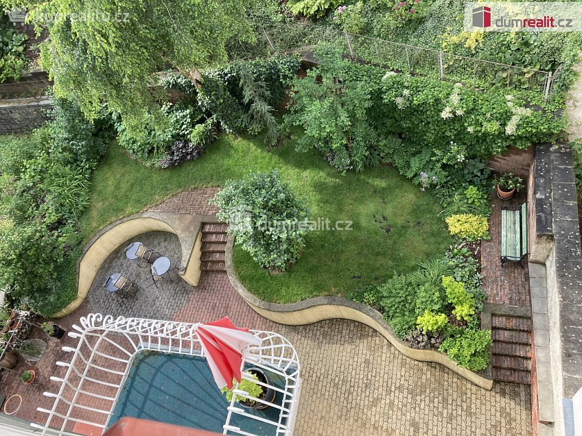 Pronájem bytu 2+1 68 m^2 U Nikolajky, Praha 5 