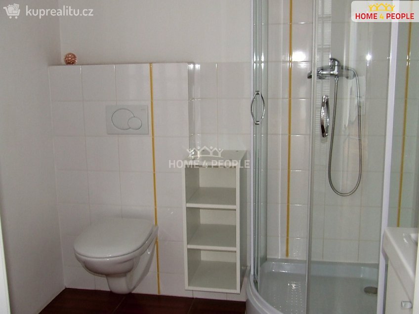 Pronájem bytu 1+kk 50 m^2 Churého, Brno 