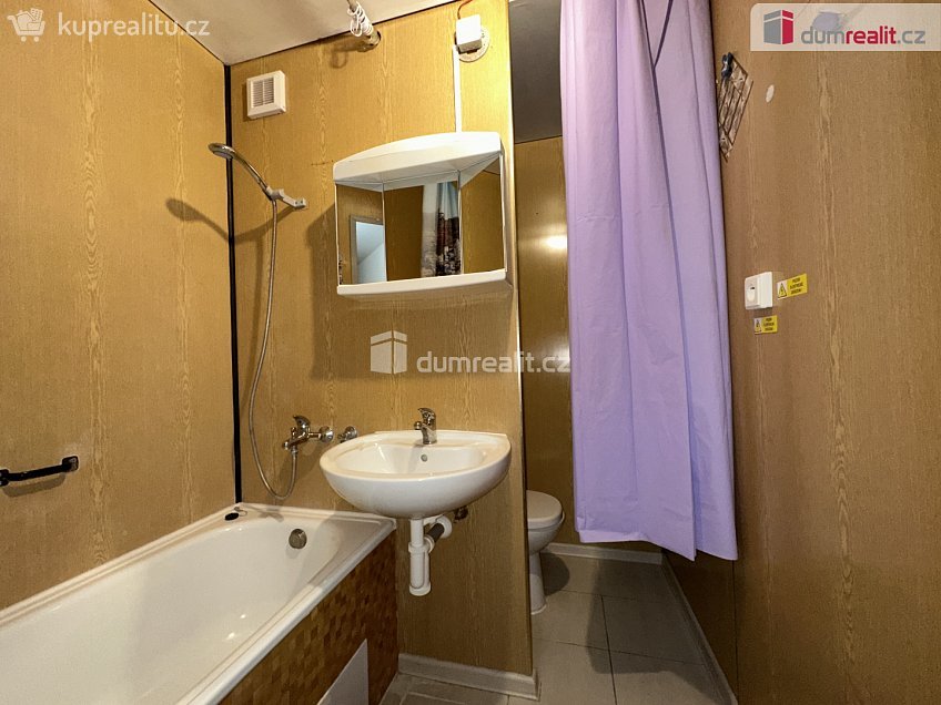 Prodej bytu 2+1 43 m^2 Na Valtické, Břeclav 