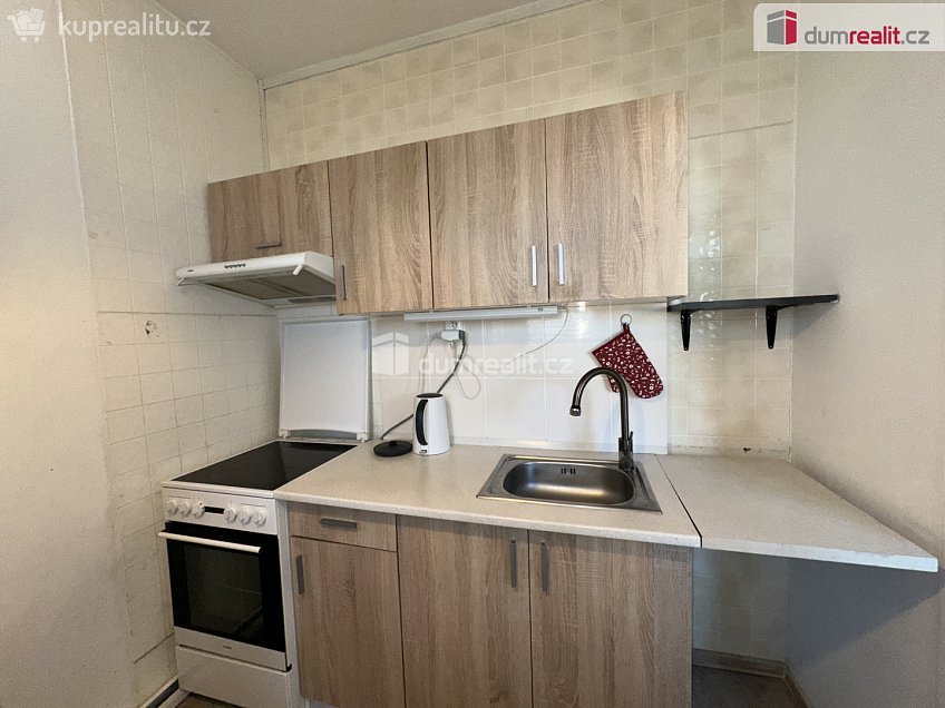 Prodej bytu 2+1 43 m^2 Na Valtické, Břeclav 