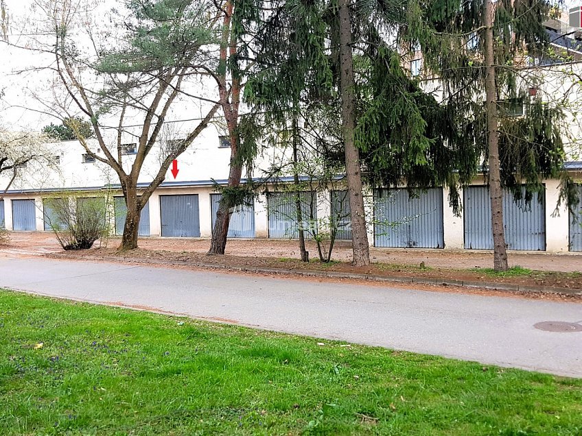 Prodej  garáže 17 m^2 Strž, Brno 